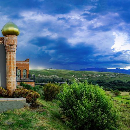 Castle In Clarens Apartment Exterior foto